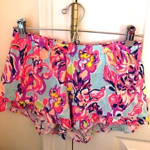 Lilly Pulitzer “Kya” beach shorts size XXS